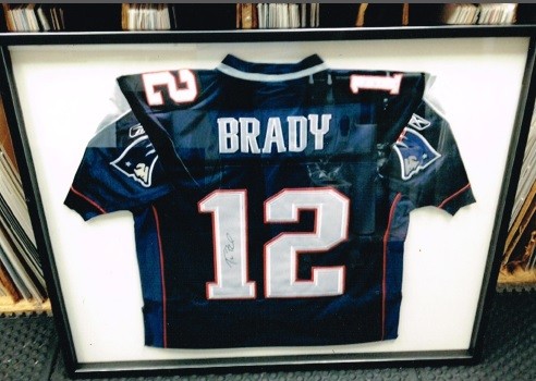 brady_frame