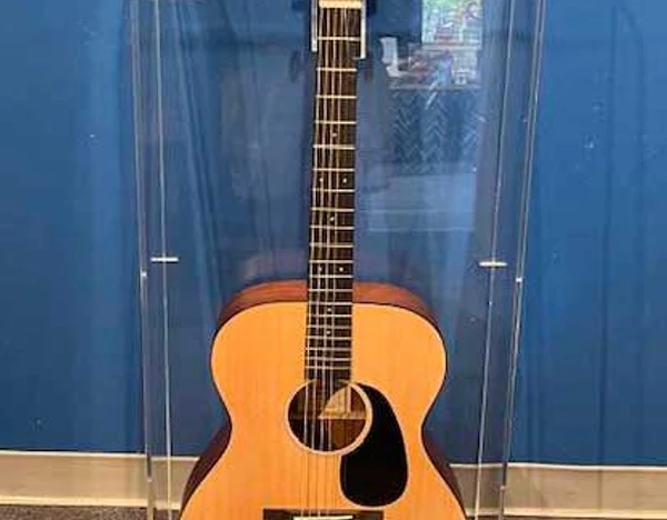 Guitar signed by Beck in a museum box
